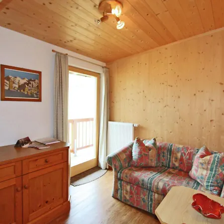 Well Maintained In A Quiet Location On The Outskirts Of Matrei Apartment Matrei in Osttirol