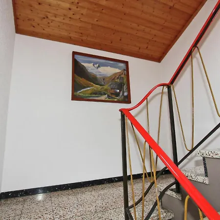 Apartment Well Maintained In A Quiet Location On The Outskirts Of Matrei *