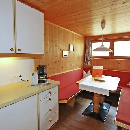 Well Maintained In A Quiet Location On The Outskirts Of Matrei Apartment Matrei in Osttirol