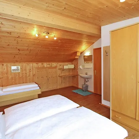شقة Well Maintained In A Quiet Location On The Outskirts Of Matrei ماتري إن أوستيرول